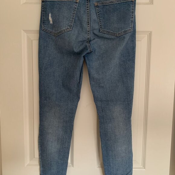 Distressed Kate Jeans by Dynamite - Picture 3 of 8